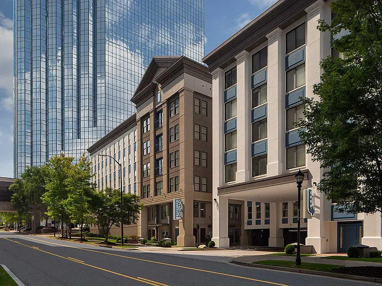 Buckhead 960 — Photo 32