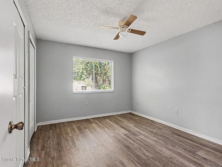 2286 Fox Hollow Dr — Photo 10