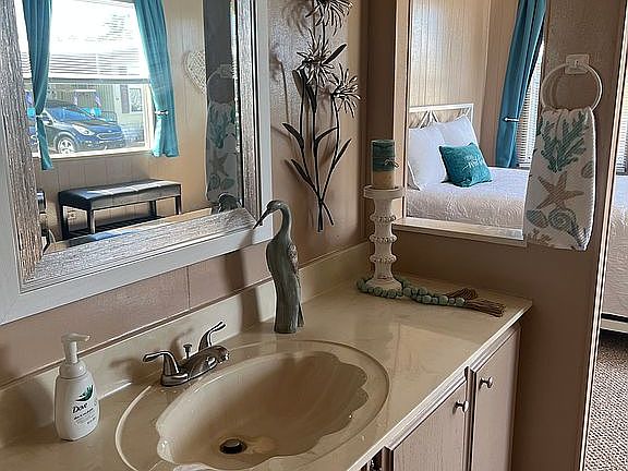 5th image of 5005 Coquina Cir