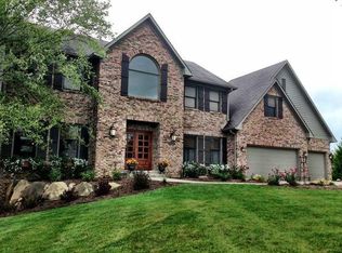 10334 Springstone Rd, McCordsville, IN 46055