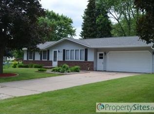 1109 Rockwell Rd, Green Bay, WI 54313