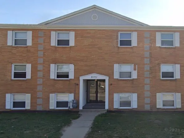 2131 Blairs Ferry Rd NE, Cedar Rapids, IA 52402