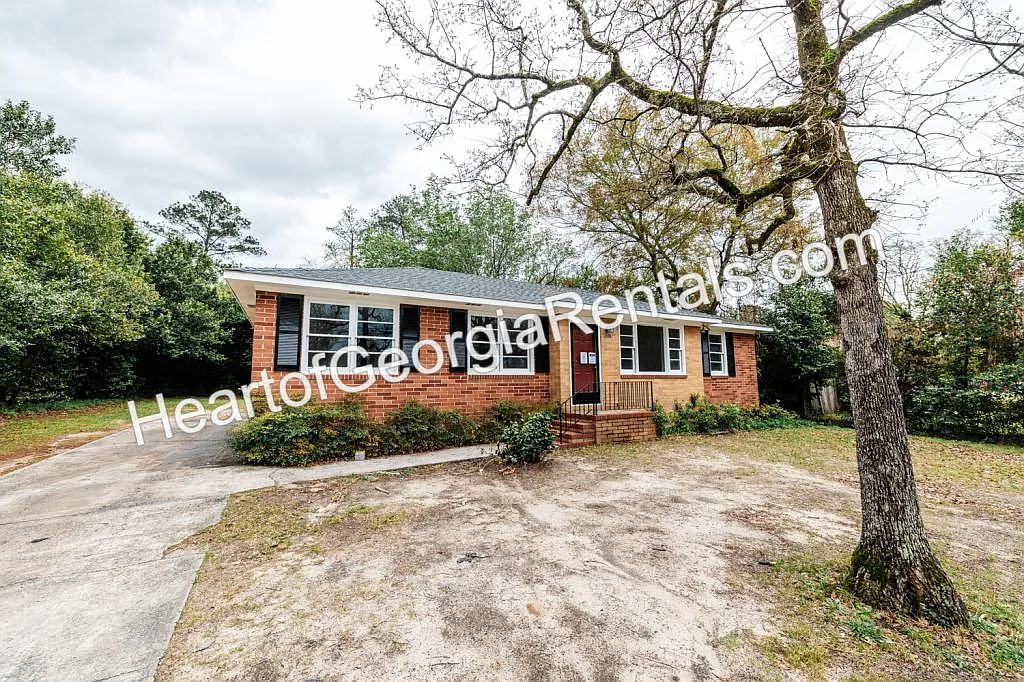 5018 Pinefield Drive — Photo 1