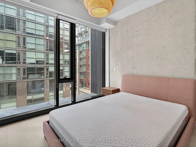 11 Charlotte St #204 — Photo 24