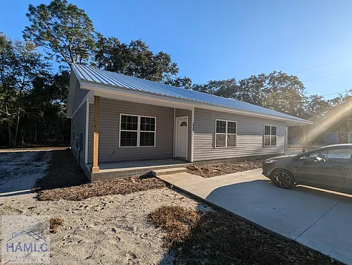 275 Myrtle Ave Photo 1