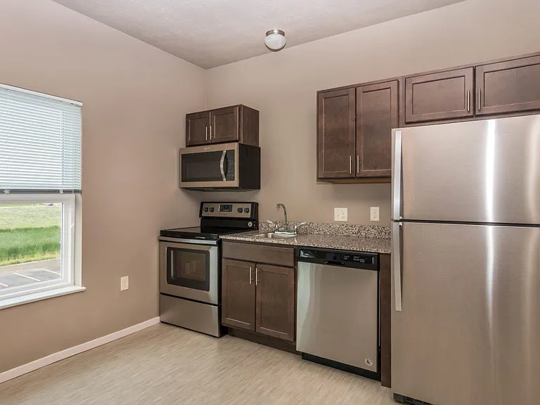 Edgerton Place Apartments — Photo 17