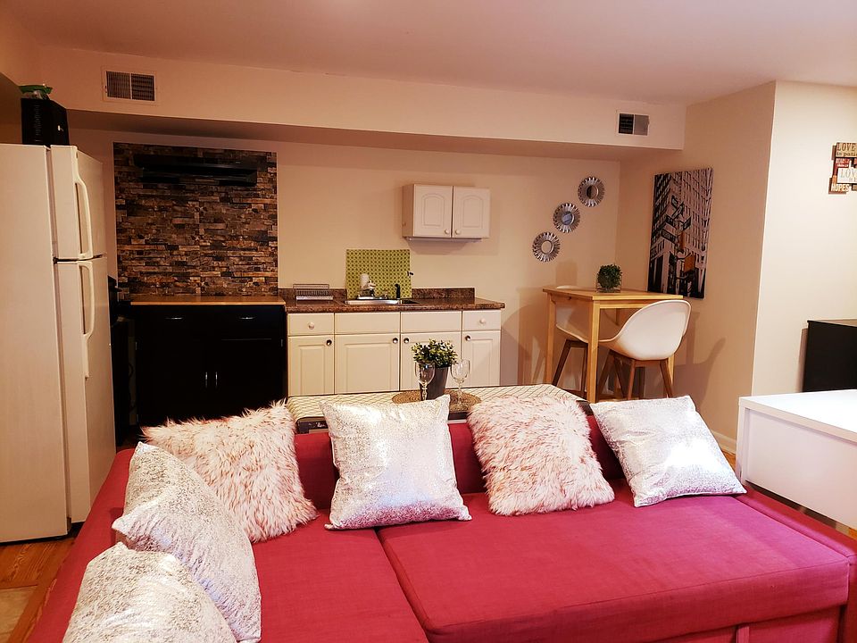 1st image of 214 New York Ave #1