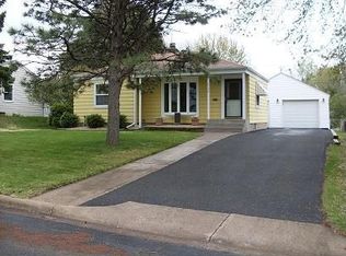 2700 2nd Ave E, North Saint Paul, MN 55109