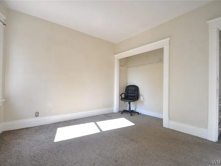 9 Wellington Rd — Photo 24