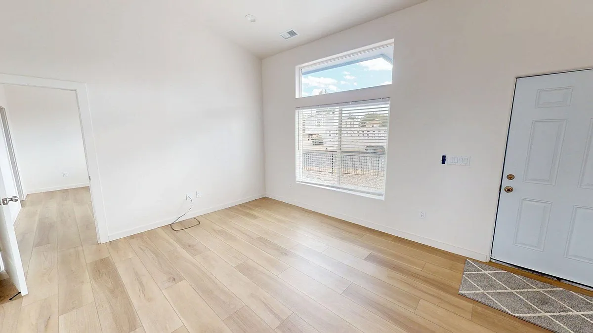 Building Photo - 121 Glen Canyon Dr