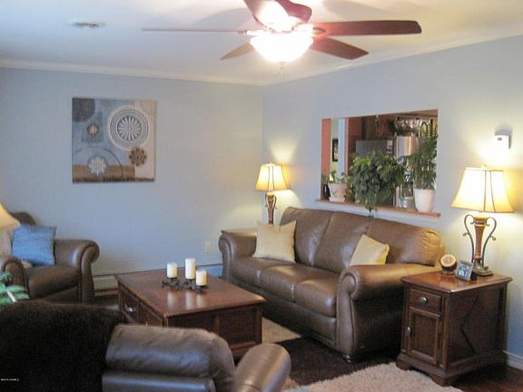 You'll find hardwood floors and a ceiling fan.