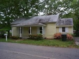 713 Hudson St, Eden, NC 27288