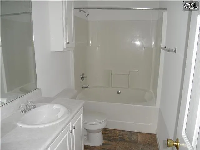 203 Twin Eagles Dr — Photo 2