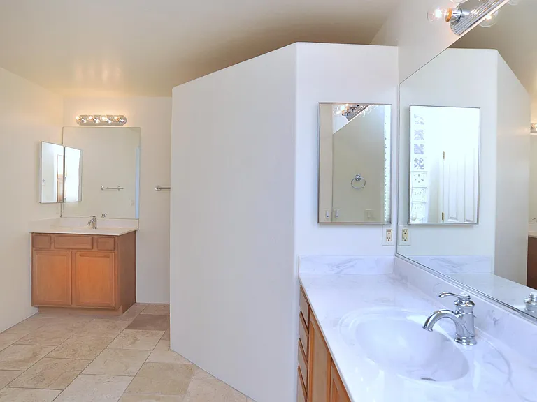 12866 N High Hawk Dr — Photo 28