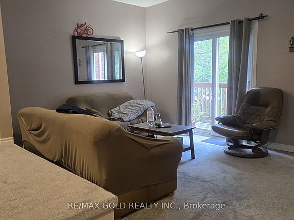 3rd image of 6 Loconder Dr #15