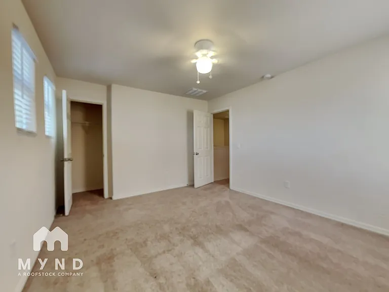 1669 E Prickly Pear Pl — Photo 14