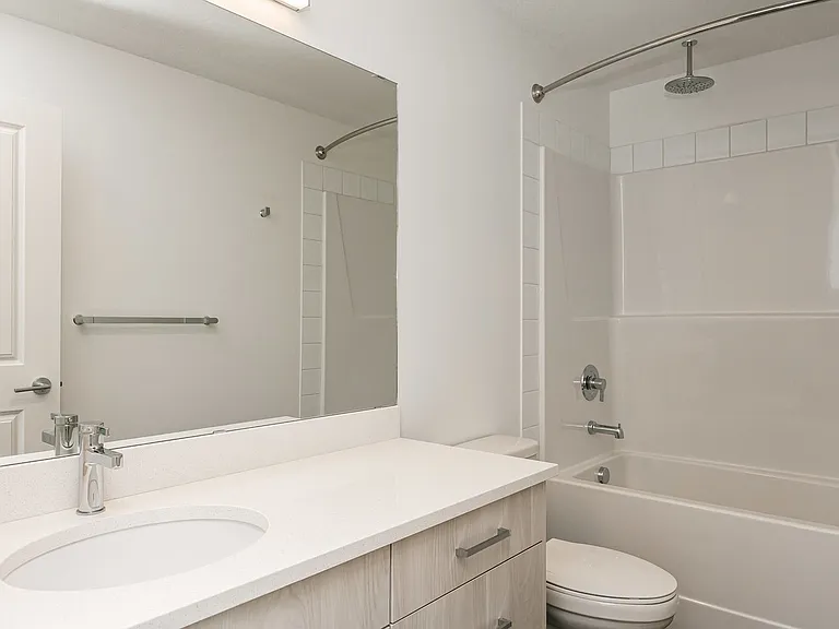 10215 95th St NW — Photo 12