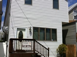 113 E 6th Rd, Broad Channel, NY 11693