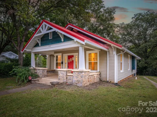 419 7th St SW, Hickory, NC 28602