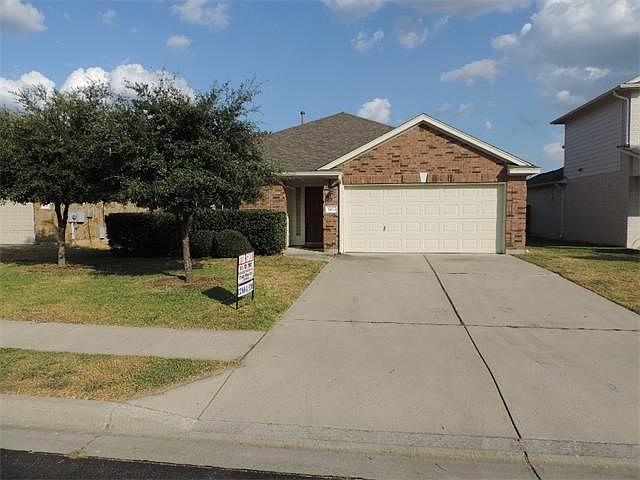 1st image of 9413 Castle Pines Dr