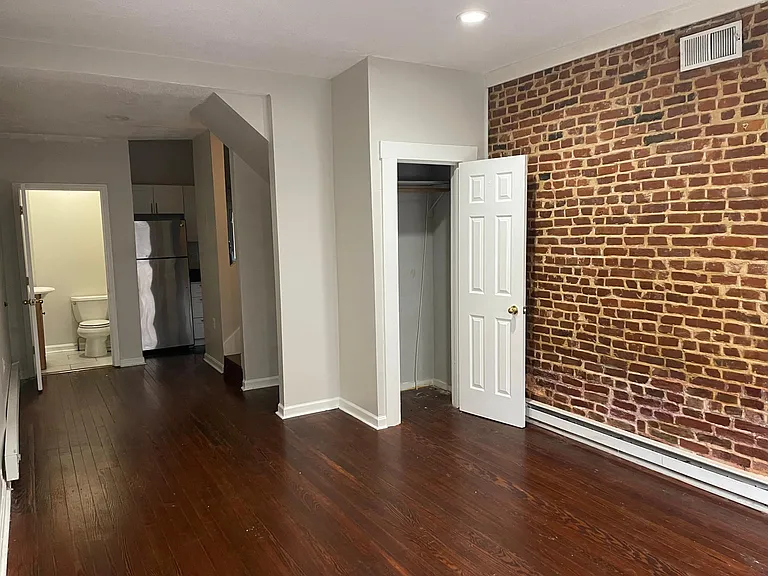 723 S Bond St #1F — Photo 11