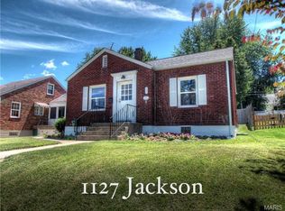 1127 Jackson St, Saint Charles, MO
