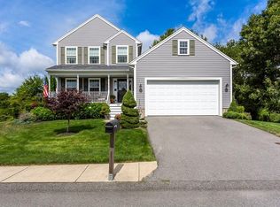 28 Welcome St, Fairhaven, MA 02719
