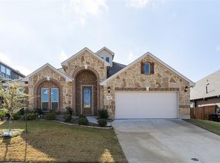 5421 Strong Stead Dr, Fort Worth, TX 76123