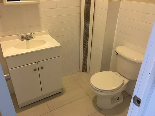 Rented by Premier Metro Realty Corp | media 26