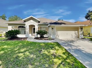 16805 Falconridge Rd, Lithia, FL 33547
