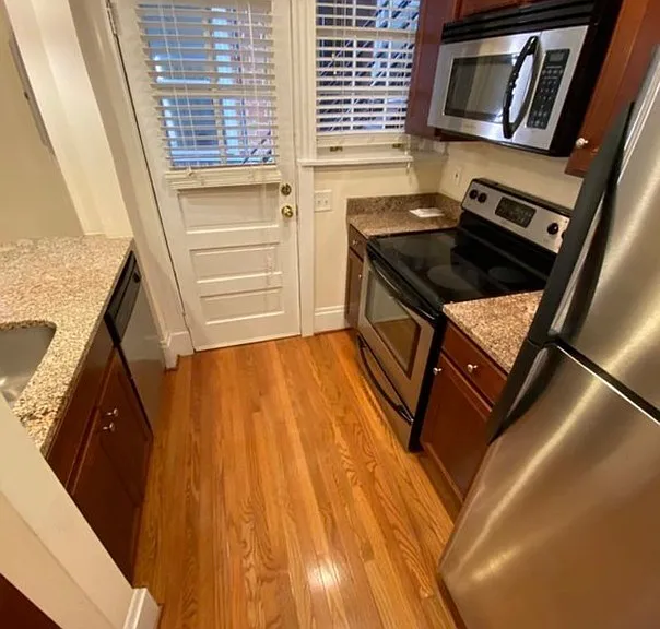 3020 Patterson Ave #7 — Photo 3