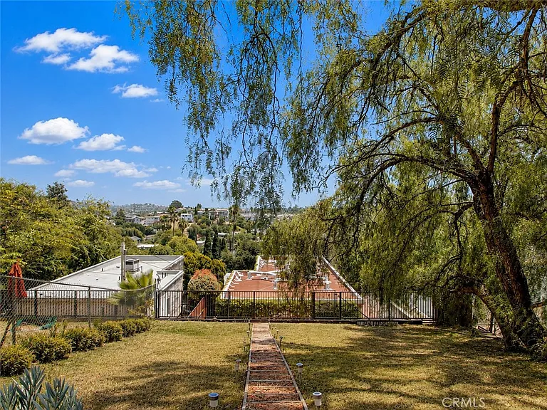 3207 Kenneth Dr — Photo 21