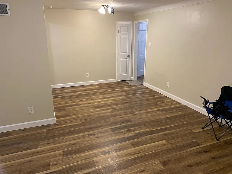 860 N New Florissant Rd — Photo 2
