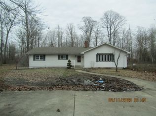 40 Dogwood Dr, Hagerstown, IN 47346