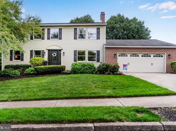 3501 Raintree Ln, Mechanicsburg, PA 17050