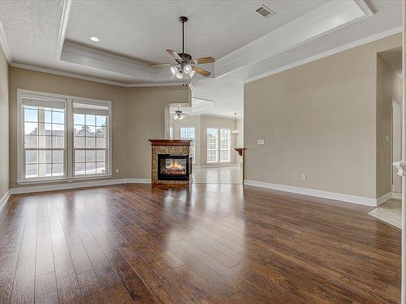 4th image of 6315 Ellington Ln