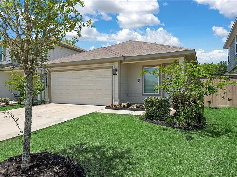 14208 Fern Meadows Dr — Photo 1