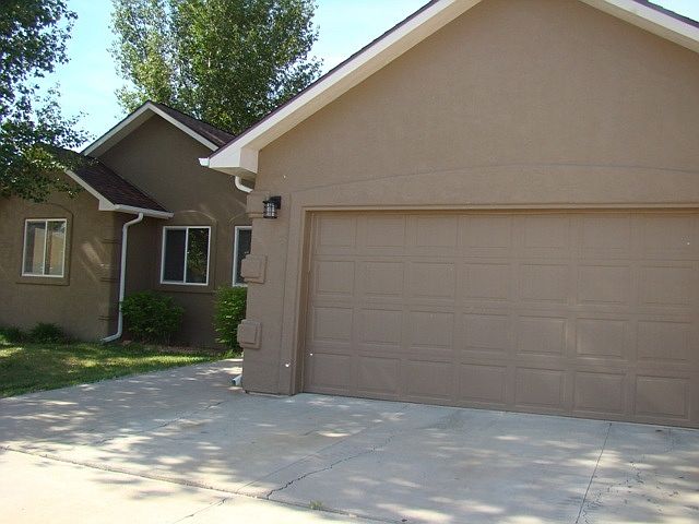 2nd image of 2852 Chamomile Dr