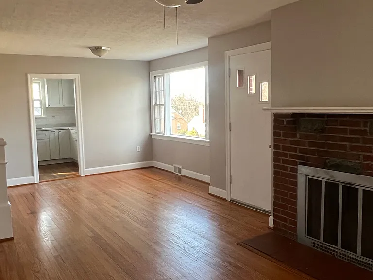 1119 Chestnut Hill Dr — Photo 21