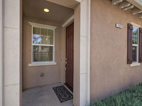 2nd image of 105 Palomino Pl