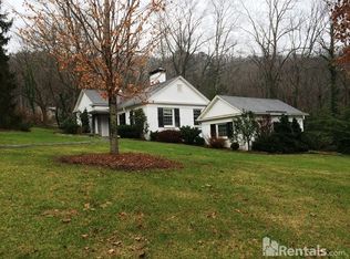 29 Woodcrest Rd, Asheville, NC 28804