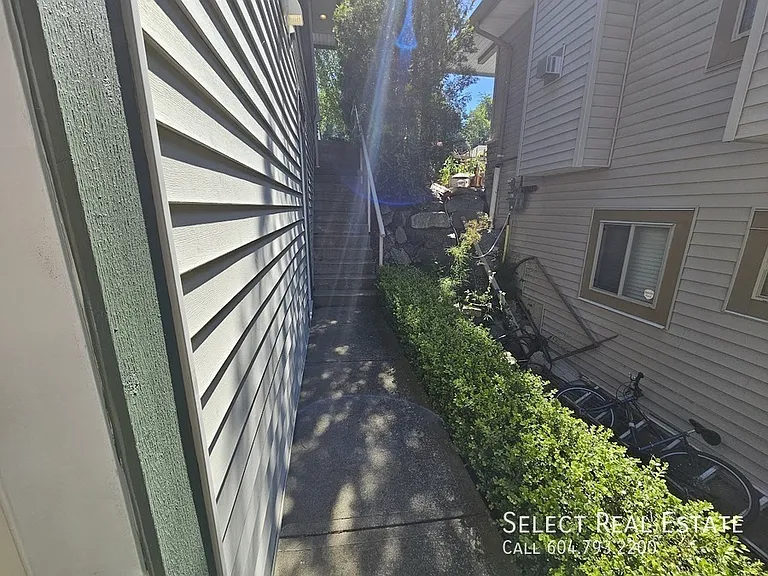 3544 Bassano Ter — Photo 2