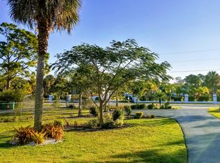 1071 17th St SW, Naples, FL 34117