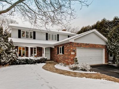 180 Wimbledon Ct, Lake Bluff, IL, 60044