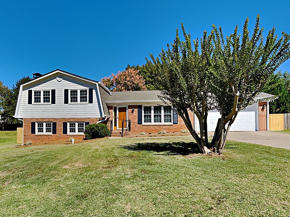 1st image of 2961 Prince Howard Dr