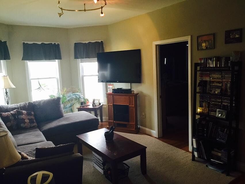 2nd image of 19 Williams Ave #1