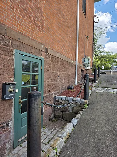 28 E Grand Ave Photo 1