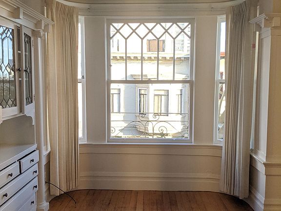 3rd image of 1075 Pacific Ave APT 3