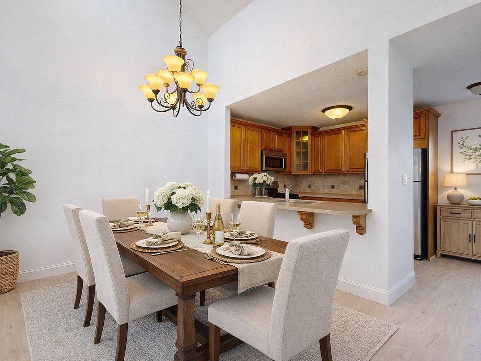 1st image of 10 Glenview Dr #10