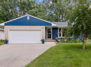 1384 Smith Ave S, West Saint Paul, MN 55118